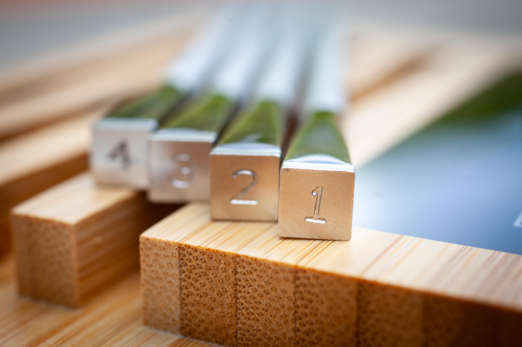 5 2